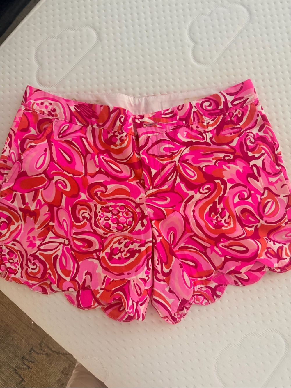 Lily Pulitzer Pink Patterned Women's Scallop Hem Shorts